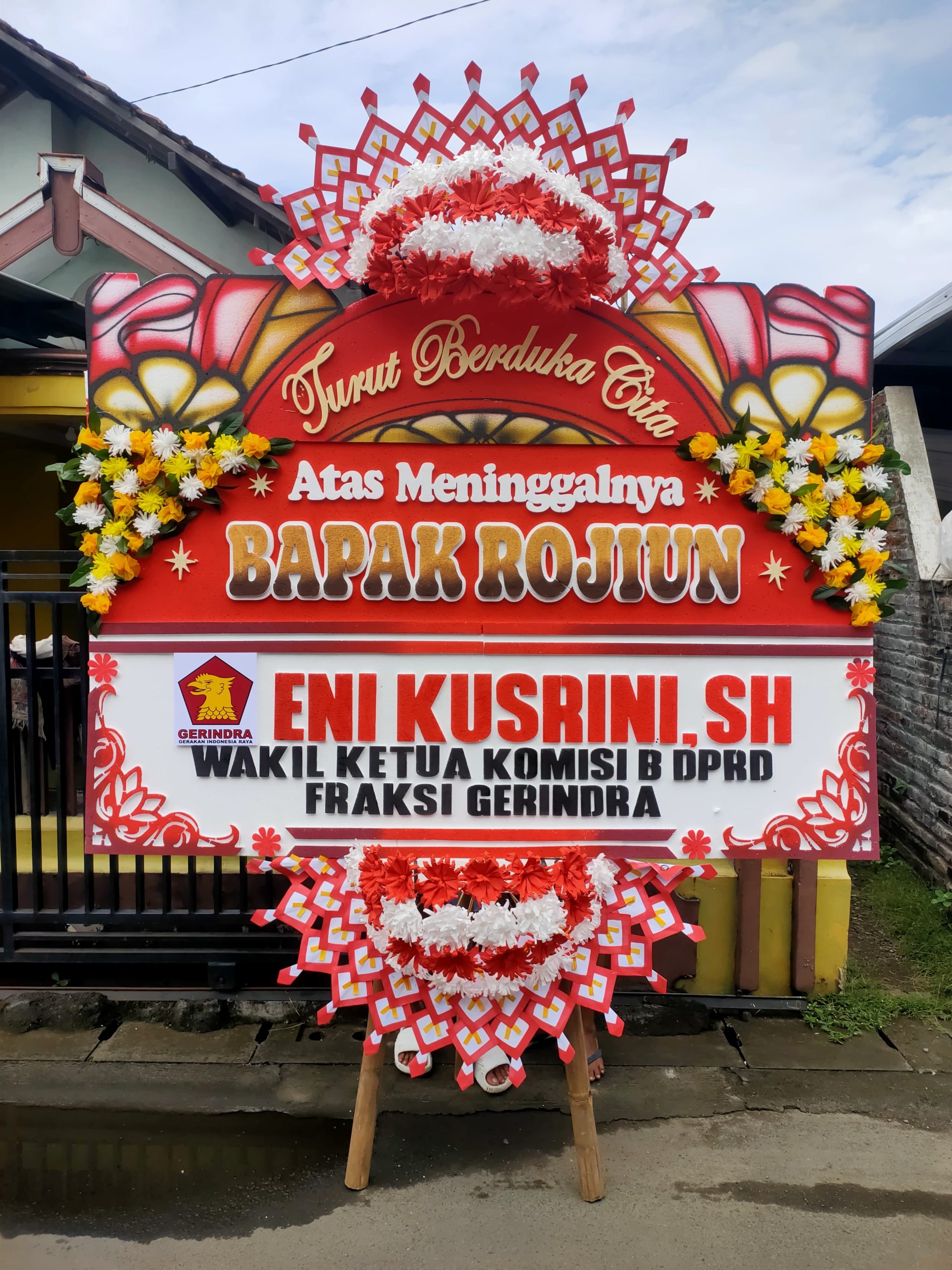 Karangan Bunga Duka Cita Kudus
